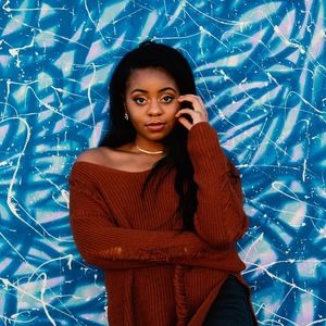 Meet your Posher, Alia